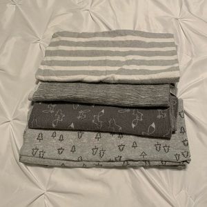 Set of 4 swaddle blankets. Neutral colors